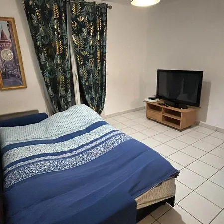 Maison A Cote De Holiday home Chessy (Seine-et-Marne)