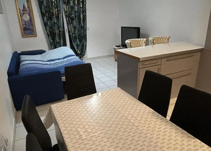 Hébergement de vacances Maison A Côté De *